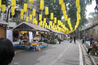 Hòa mình vào không khí đón Tết Nhâm Dần 2022 trên phố bích họa Phùng Hưng