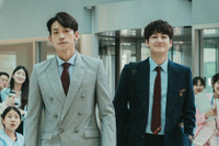 Vẻ đẹp 'bất bại' của Kim Bum sau 13 năm đóng 'Vườn sao băng' 