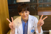 Vẻ đẹp 'bất bại' của Kim Bum sau 13 năm đóng 'Vườn sao băng' 