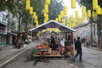 Hòa mình vào không khí đón Tết Nhâm Dần 2022 trên phố bích họa Phùng Hưng