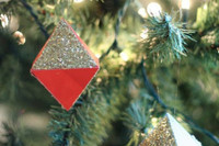 [ẢNH] Những phụ kiện trang trí cây thông Noel đẹp không nên bỏ qua