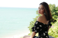 [ẢNH] ‘Nữ hoàng giải trí Thái Lan’ Bee Namthip: Xinh đẹp, giàu có nhưng vẫn ‘lẻ bóng’ ở tuổi 38