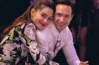 [ẢNH] Kim Lý cầu hôn Hồ Ngọc Hà: Chuyện tình 3 năm của cặp đôi ‘phim giả tình thật’ đình đám nhất showbiz Việt