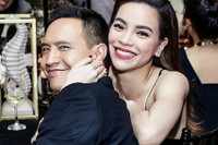 [ẢNH] Kim Lý cầu hôn Hồ Ngọc Hà: Chuyện tình 3 năm của cặp đôi ‘phim giả tình thật’ đình đám nhất showbiz Việt