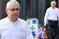 [ẢNH] Bất ngờ trước cuộc sống của vua hài ‘Mr Bean’ ở tuổi 65