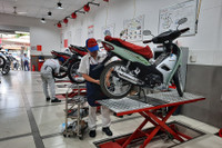 [ẢNH] Tiết lộ những bí quyết giúp xe máy luôn bền, đẹp như mới