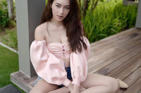 [ẢNH] ‘Nữ hoàng giải trí Thái Lan’ Bee Namthip: Xinh đẹp, giàu có nhưng vẫn ‘lẻ bóng’ ở tuổi 38