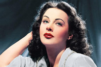 [ẢNH] Nữ minh tinh đầu tiên khỏa thân trên màn ảnh - Hedy Lamarr 