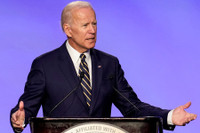 [ẢNH] Những cú ‘sảy chân’ đau đớn của ông Joe Biden trước khi hưởng ‘trái ngọt’