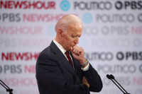 [ẢNH] Những cú ‘sảy chân’ đau đớn của ông Joe Biden trước khi hưởng ‘trái ngọt’