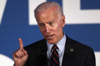 [ẢNH] Những cú ‘sảy chân’ đau đớn của ông Joe Biden trước khi hưởng ‘trái ngọt’