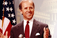 [ẢNH] Những cú ‘sảy chân’ đau đớn của ông Joe Biden trước khi hưởng ‘trái ngọt’