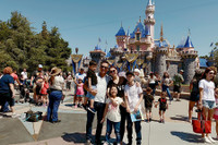 [ẢNH] Cuộc sống viên mãn của 'Hoa hậu 4 con' Jennifer Phạm sau 8 năm kết hôn với doanh nhân giàu có