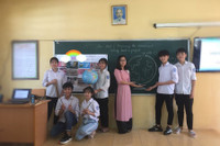 [ẢNH] Chân dung cô giáo người Mường vào top 10 giáo viên xuất sắc nhất toàn cầu