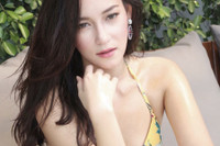 [ẢNH] ‘Nữ hoàng giải trí Thái Lan’ Bee Namthip: Xinh đẹp, giàu có nhưng vẫn ‘lẻ bóng’ ở tuổi 38