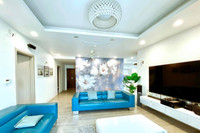 [ẢNH] Diễn viên đại gia Lã Thanh Huyền: Sinh nhật tuổi 35 trong biệt thự đắt giá cùng dàn sao ‘hot’ 