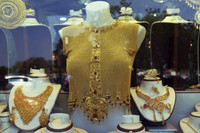 [ẢNH] ‘Lóa mắt’ với chợ vàng ở UAE: Nơi không chỉ bán trang sức mà cả...khẩu trang bằng vàng