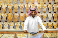 [ẢNH] ‘Lóa mắt’ với chợ vàng ở UAE: Nơi không chỉ bán trang sức mà cả...khẩu trang bằng vàng