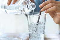 [ẢNH] 'Bật mí' những cách làm mát cơ thể đơn giản trong ngày nắng nóng