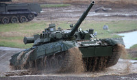Xe tăng huyền thoại trang bị cho lực lượng đặc biệt được Nga điều tới biên giới Ukraine