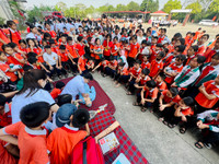 Gần 1.000 học sinh ở Đan Phượng hào hứng trải nghiệm phòng cháy chữa cháy và cứu nạn cứu hộ