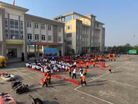 Gần 1.000 học sinh ở Đan Phượng hào hứng trải nghiệm phòng cháy chữa cháy và cứu nạn cứu hộ