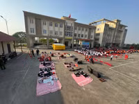 Gần 1.000 học sinh ở Đan Phượng hào hứng trải nghiệm phòng cháy chữa cháy và cứu nạn cứu hộ