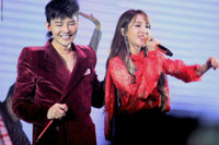 [ẢNH] 'Ông hoàng Kpop' G-Dragon và những lần dính nghi vấn hẹn hò 'gây sốt'