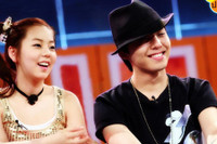 [ẢNH] 'Ông hoàng Kpop' G-Dragon và những lần dính nghi vấn hẹn hò 'gây sốt'