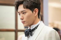 [ẢNH] Kim Young Dae - chàng thiếu gia 'ngoài lạnh trong nóng' của 'Penthouse' là ai? 