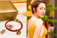 [ẢNH] Ngày vía Thần Tài: Sao Việt ‘chịu chơi’ mua 100 cây vàng, dâng mâm lễ hoành tráng 