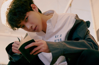 [ẢNH] Kim Young Dae - chàng thiếu gia 'ngoài lạnh trong nóng' của 'Penthouse' là ai? 