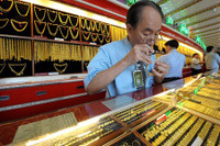 [ẢNH] Ngày vía Thần tài 2021: Những lưu ý khi mua vàng để mang lại may mắn