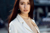 [ẢNH] Hoa hậu Mai Phương Thúy: Diện áo dài cách tân, bỡ ngỡ trong lần đầu đón Tết xa nhà 