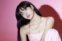 [ẢNH] Lisa - Rosé (BlackPink): Cặp bạn thân tuổi Sửu đình đám nhất làng giải trí Hàn Quốc 