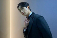 [ẢNH] Kim Young Dae - chàng thiếu gia 'ngoài lạnh trong nóng' của 'Penthouse' là ai? 