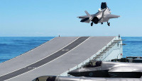 Anh nhờ Mỹ trục vớt sớm tiêm kích tàng hình F-35B lao xuống biển