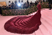 [ẢNH] Mãn nhãn với những kiệt tác váy độc - đẹp - lạ tại đại tiệc Met Gala 2021 