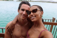 [ẢNH] Sắc vóc nóng bỏng của cựu thiên thần nội y vừa cưới con trai Phó Tổng thống Ecuador