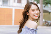 [ẢNH] Đời thường xinh đẹp của MC trẻ nhất chương trình ‘Đường lên đỉnh Olympia’ - Khánh Vy