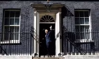 Thủ tướng Anh Boris Johnson chấp nhận từ chức