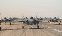 Phi đội 28 tiêm kích F-35A Hàn Quốc thực hiện màn 'voi đi bộ'