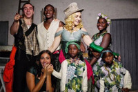 [ẢNH] Nhan sắc nóng bỏng của Madonna ở tuổi 62 và chuyện tình với ‘phi công’ kém 36 tuổi