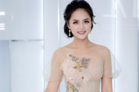 [ẢNH] Loạt người đẹp Vbiz hạnh phúc bên bạn trai mới