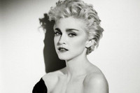 [ẢNH] Nhan sắc nóng bỏng của Madonna ở tuổi 62 và chuyện tình với ‘phi công’ kém 36 tuổi