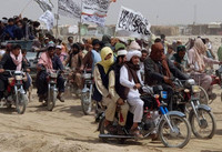 [ẢNH] Vụ lính Mỹ đổi thuốc lá lấy xe bán tải gắn súng máy Nga đề bảo vệ sân bay Kabul