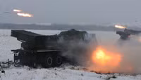 [ẢNH] Ukraine đưa 'vũ khí mạnh sau bom hạt nhân' tới sát chiến tuyến miền Đông