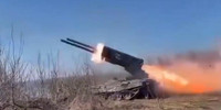 'Hỏa thần nhiệt áp' TOS-1A Nga bị Ukraine ‘bắt sống’ từ xe phóng tới xe tiếp đạn?