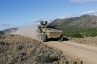 [ẢNH] Xe tăng bánh lốp tốt nhất thế giới không đến từ Nga hay Mỹ