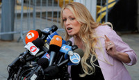 Cô Stormy Daniels lo lắng sau khi cựu Tổng thống Mỹ Donald Trump bị truy tố